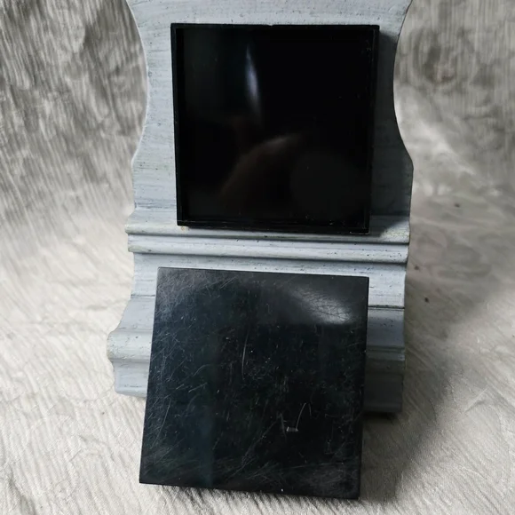 Sold - Picture 3 of 5